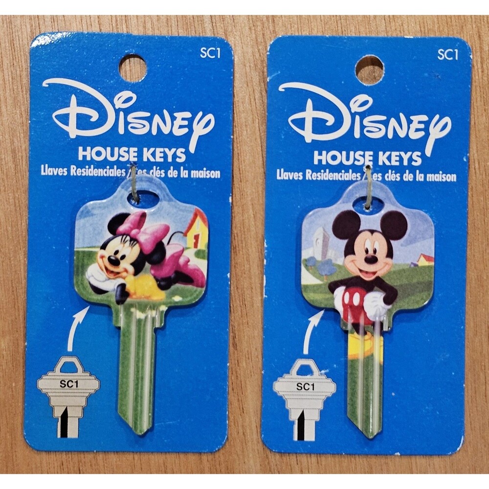 DISNEY HOUSE KEYS Mickey & Minnie Mouse Couples Set Two Key Blanks Uncut NEW SC1